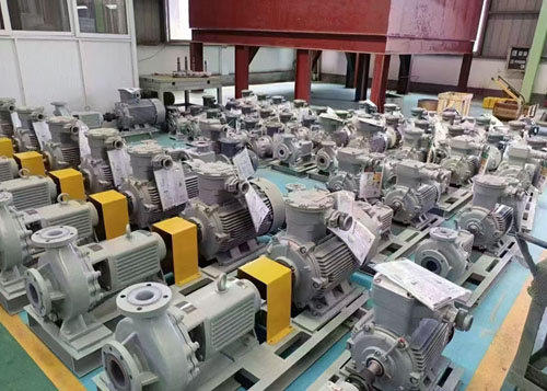 Perbedaan antara pompa penggerak magnet dan pompa sentrifugal